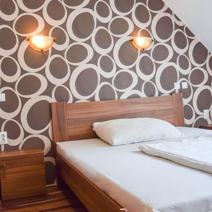 Hethland Zamárdi VSZ Üdülő Hotel Buitenkant foto