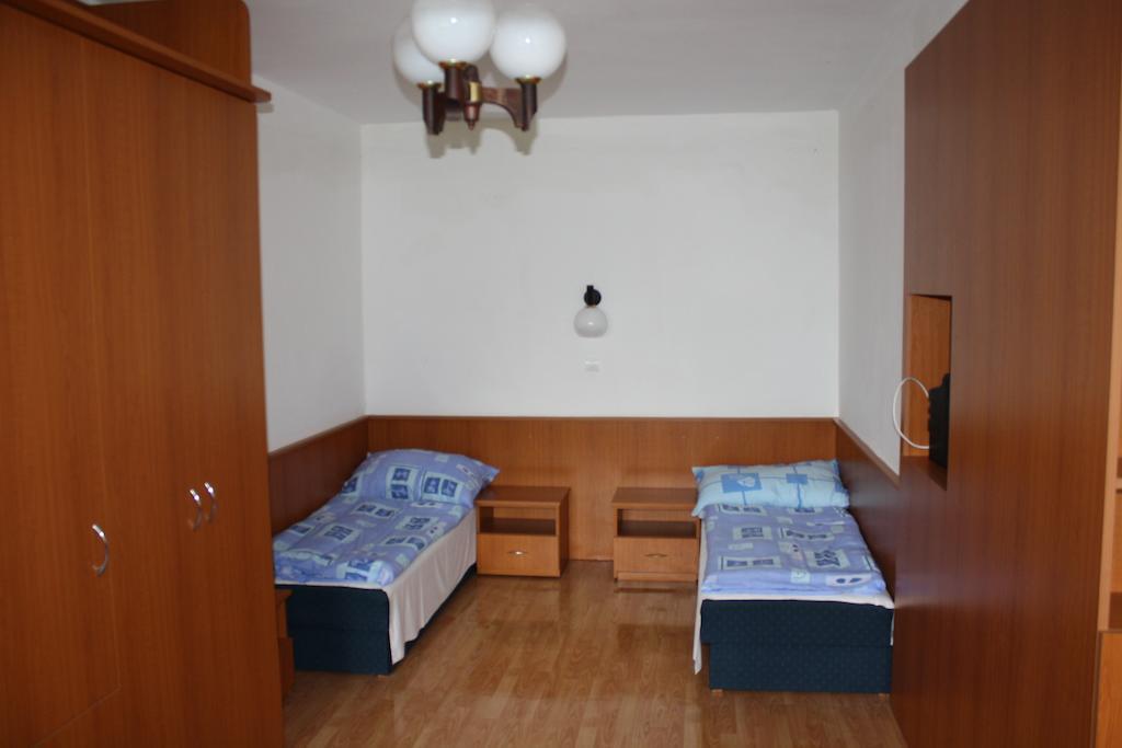 Hethland Zamárdi VSZ Üdülő Hotel Kamer foto